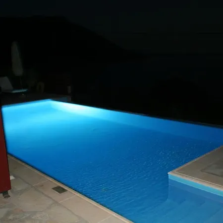 Beachfront Villa Eva Évyiros